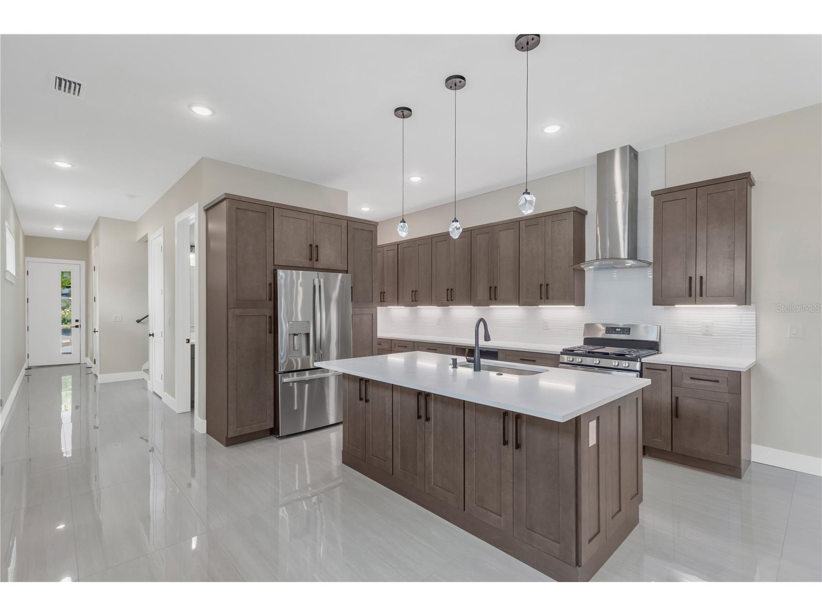 6021 Interbay Tampa FL 33611 TB8494193 image6