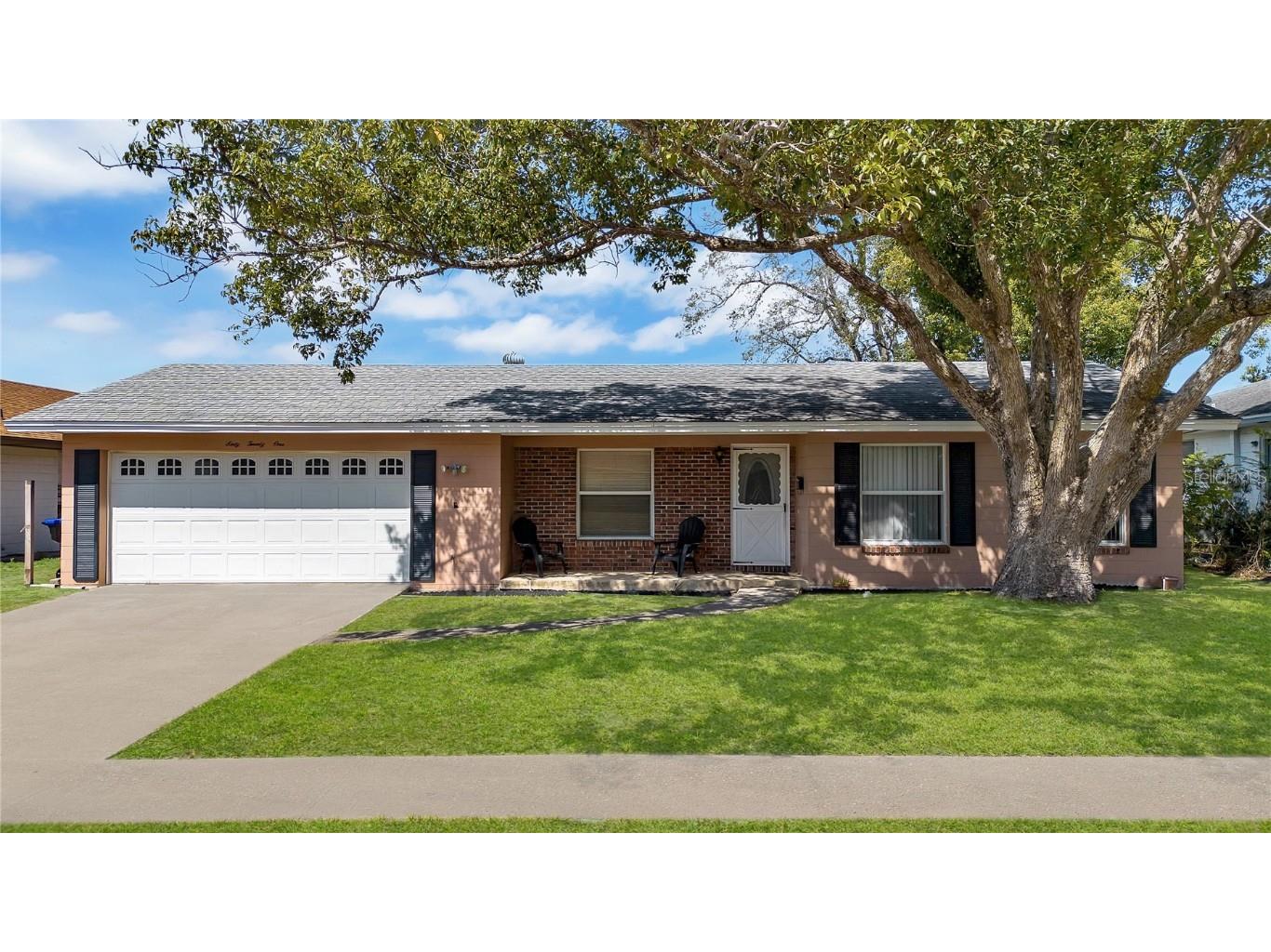 6021 Wedgewood Circle Orlando FL 32808 O6184253 image1