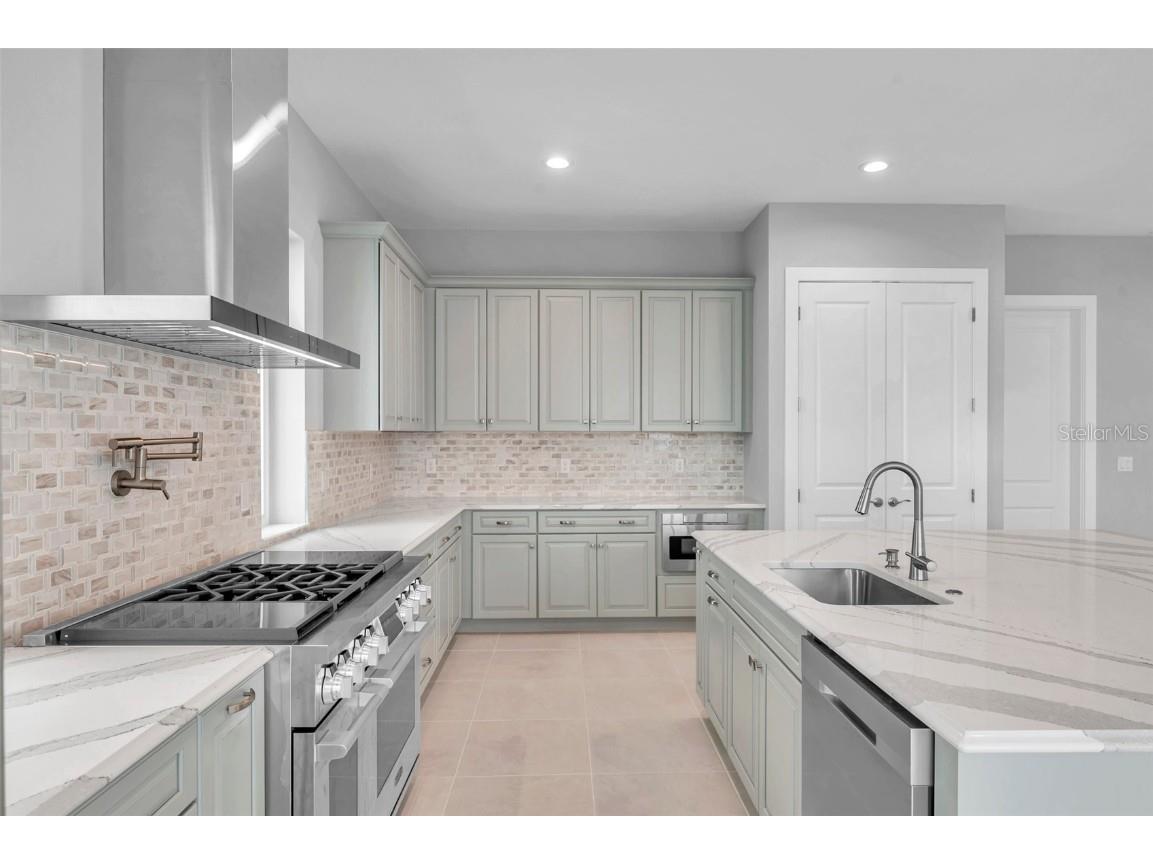 6023 Cat Claw Lane Bradenton FL 34210 TB8361336 image3