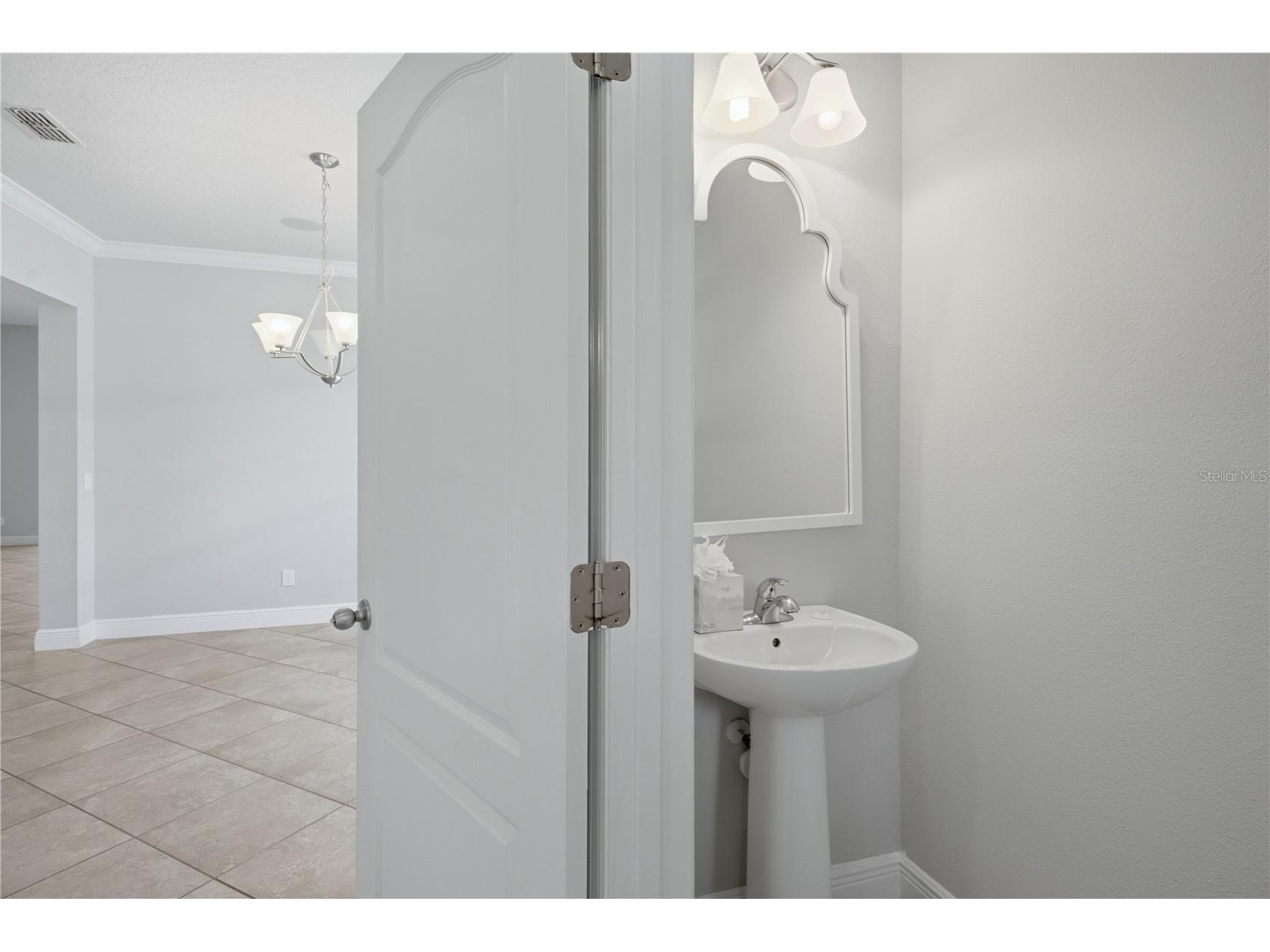 6023 W Town Center Boulevard Orlando FL 32837 S5152182 image4