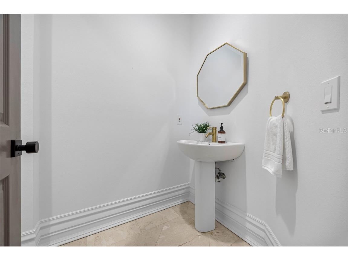 6024 Kipps Colony Drive E Gulfport FL 33707 TB8388696 image24