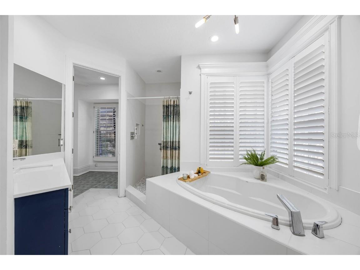 6024 Kipps Colony Drive E Gulfport FL 33707 TB8388696 image31