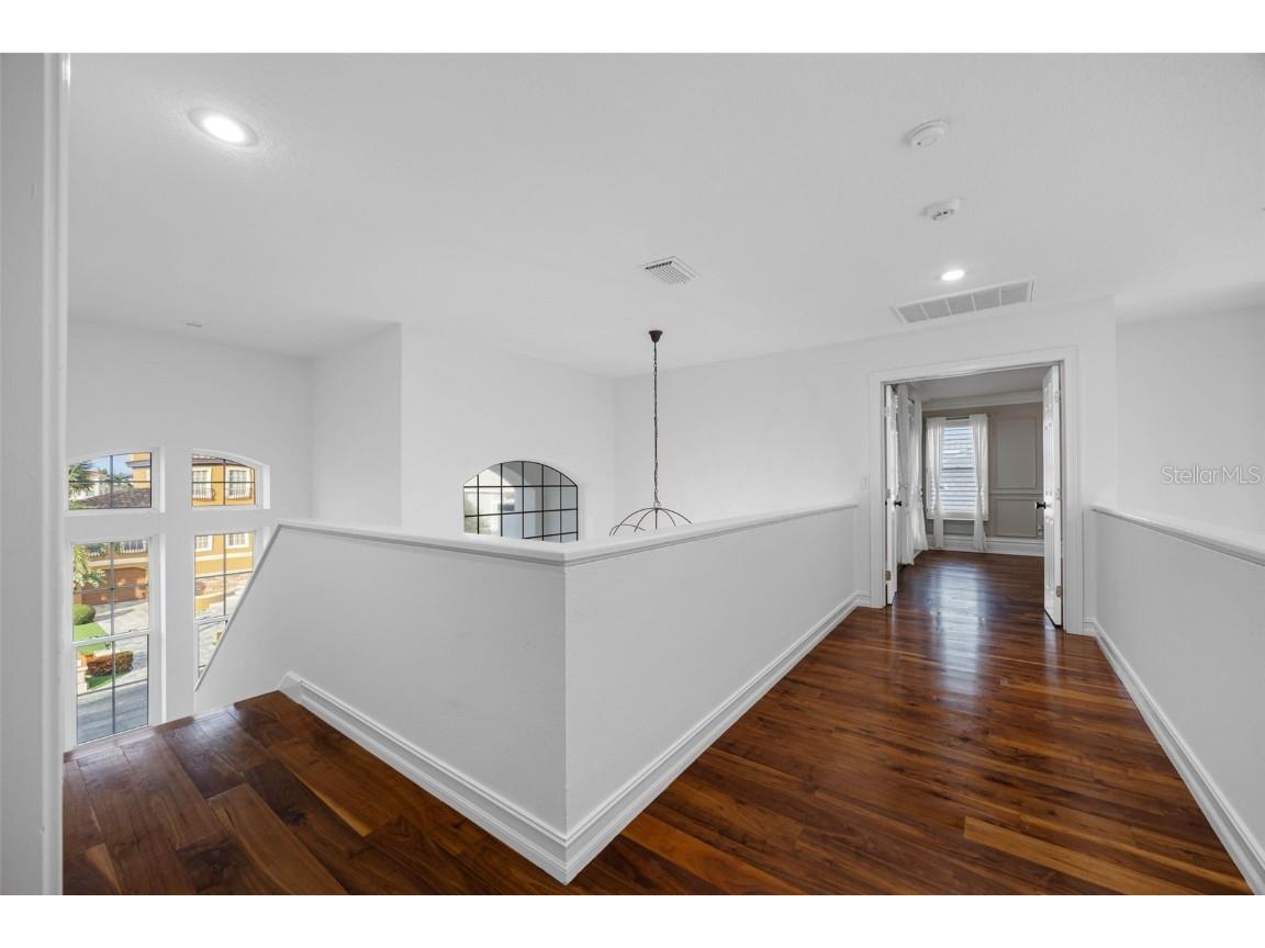 6024 Kipps Colony Drive E Gulfport FL 33707 TB8388696 image38