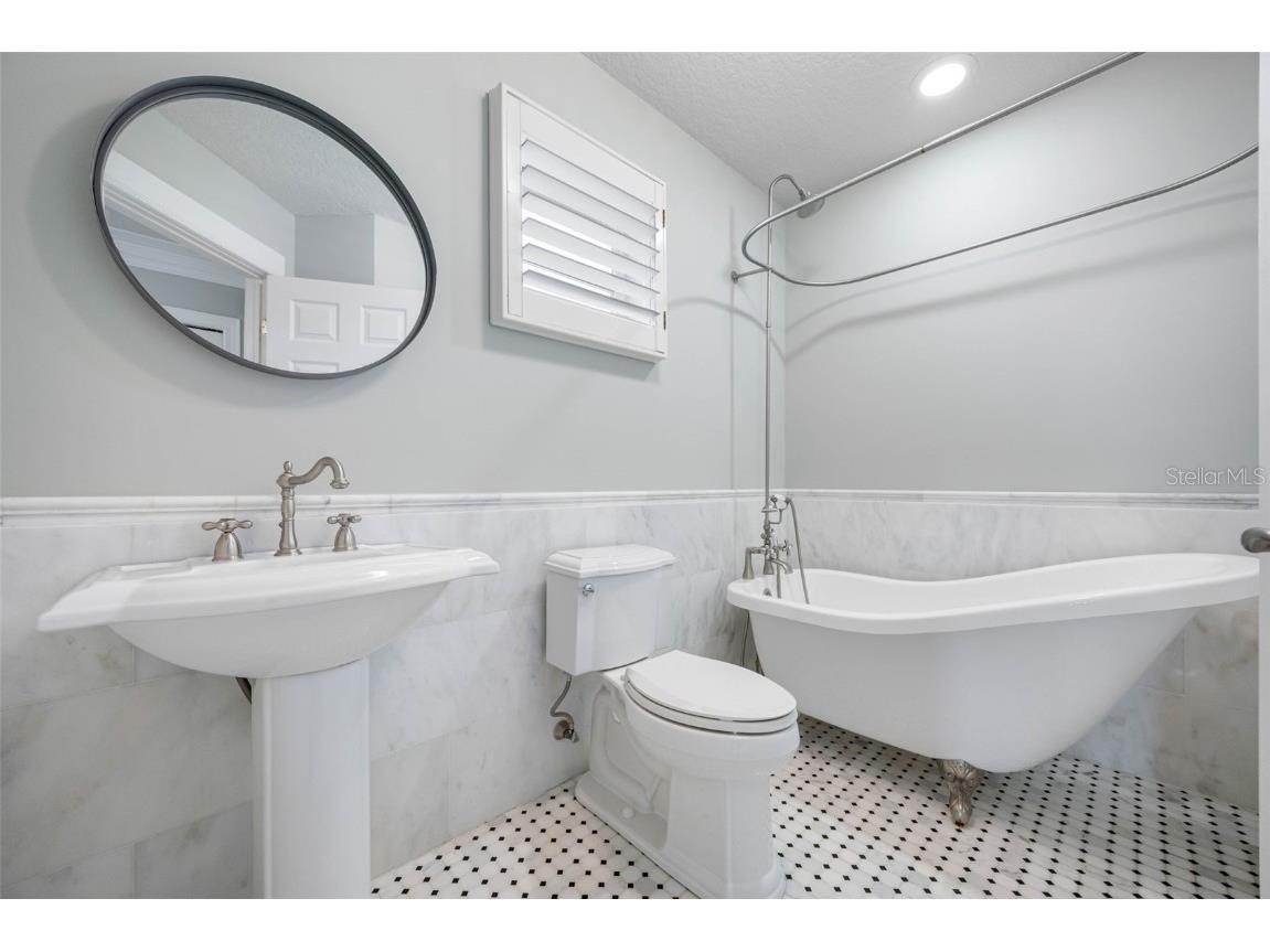 6024 Kipps Colony Drive E Gulfport FL 33707 TB8388696 image42