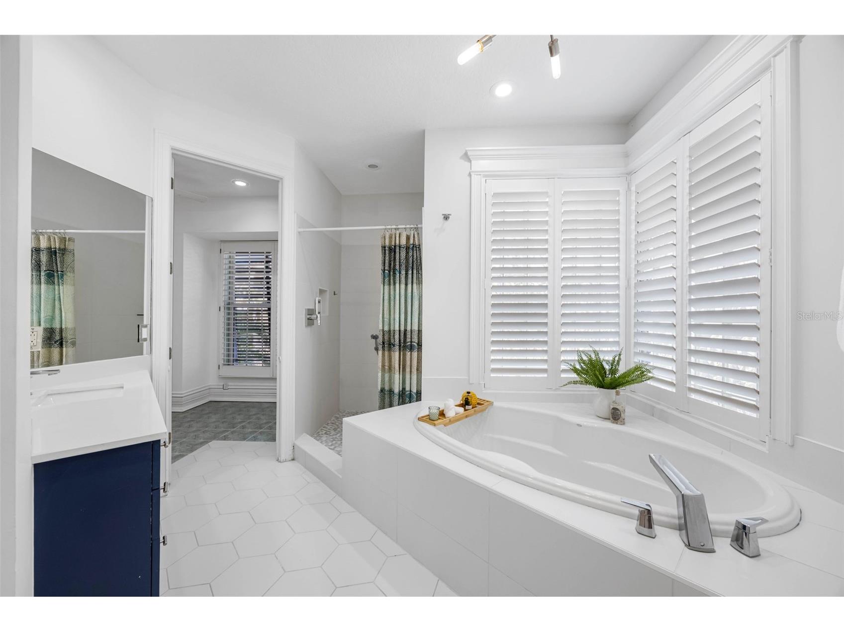 6024 Kipps Colony Drive E Gulfport FL 33707 TB8480910 image29