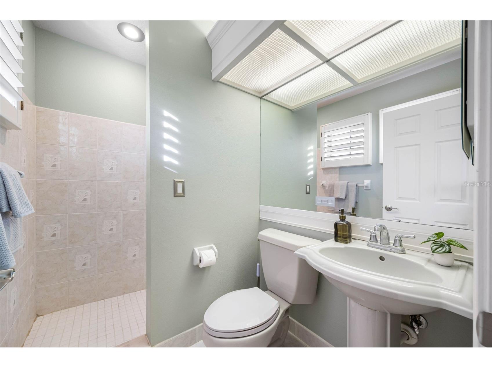 6024 Kipps Colony Drive E Gulfport FL 33707 TB8480910 image46