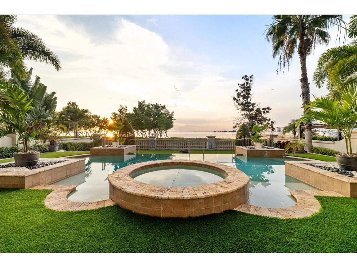 6025 Beacon Shores Street Tampa FL 33616 TB8456639 image5