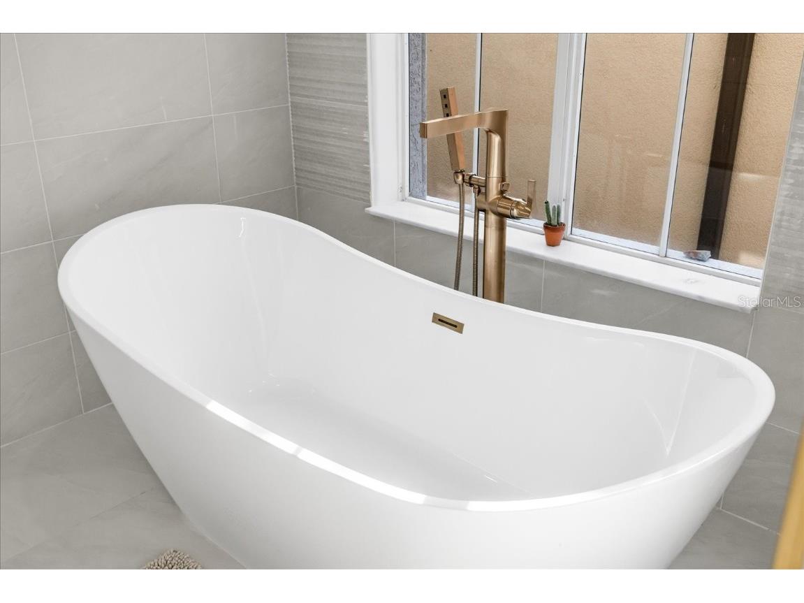 6025 Beacon Shores Street Tampa FL 33616 TB8456639 image58