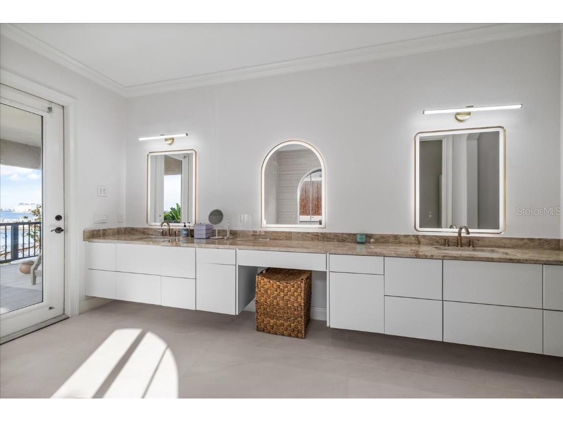 6025 Beacon Shores Street Tampa FL 33616 TB8456639 image59