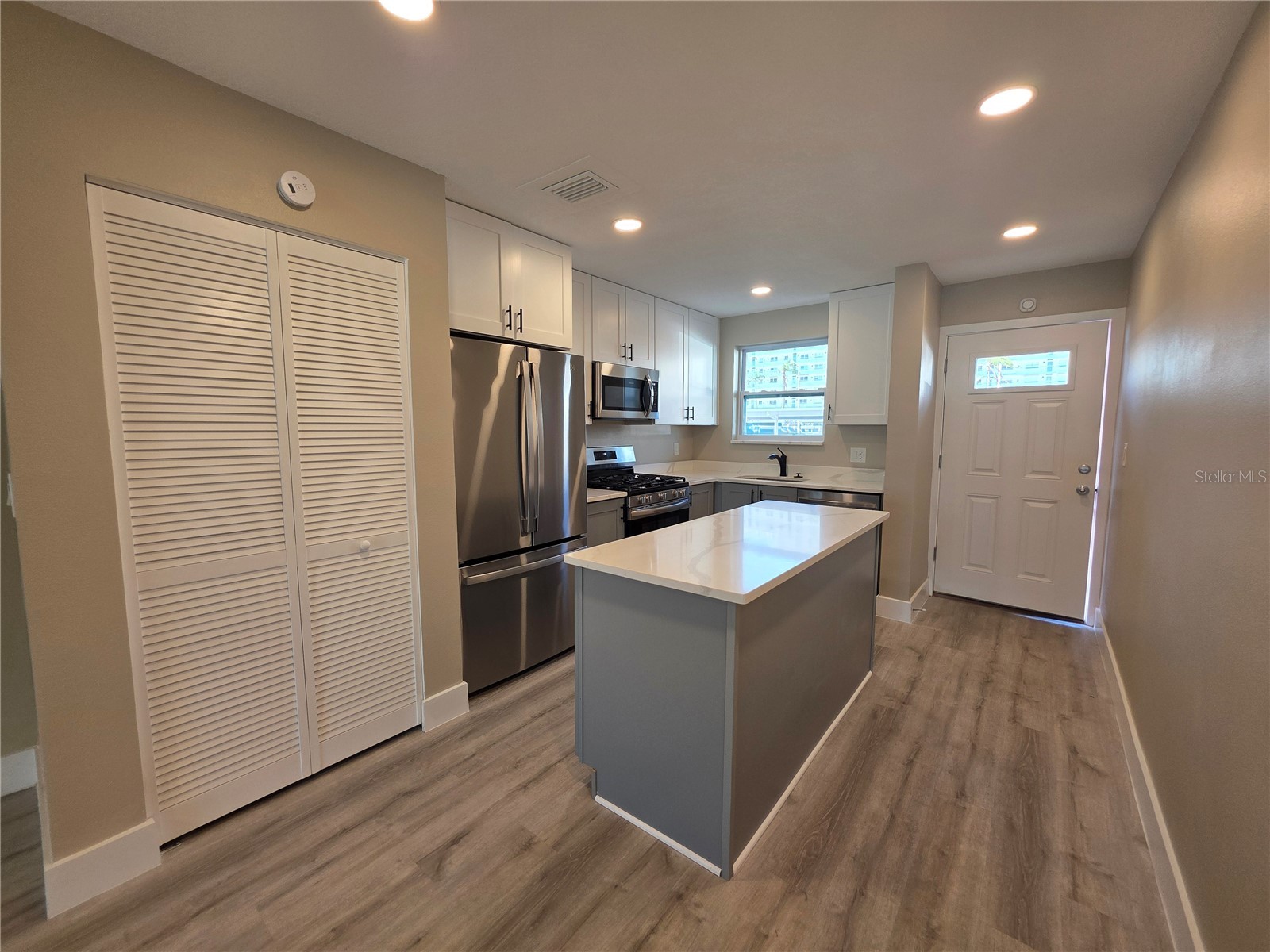6025 Shore Boulevard S #105 Gulfport FL 33707 - BOCA CIEGA BAY TB8513335 image3