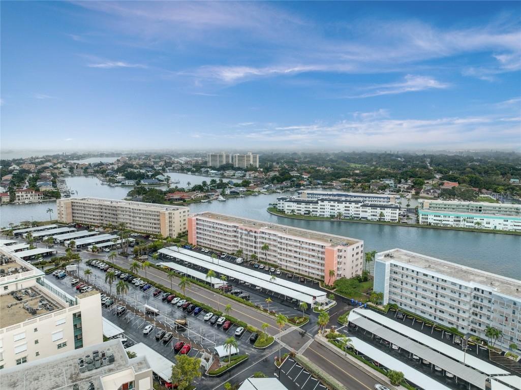 6025 Shore Boulevard S #302 Gulfport FL 33707 - BOCA CIEGA BAY U8221786 image1