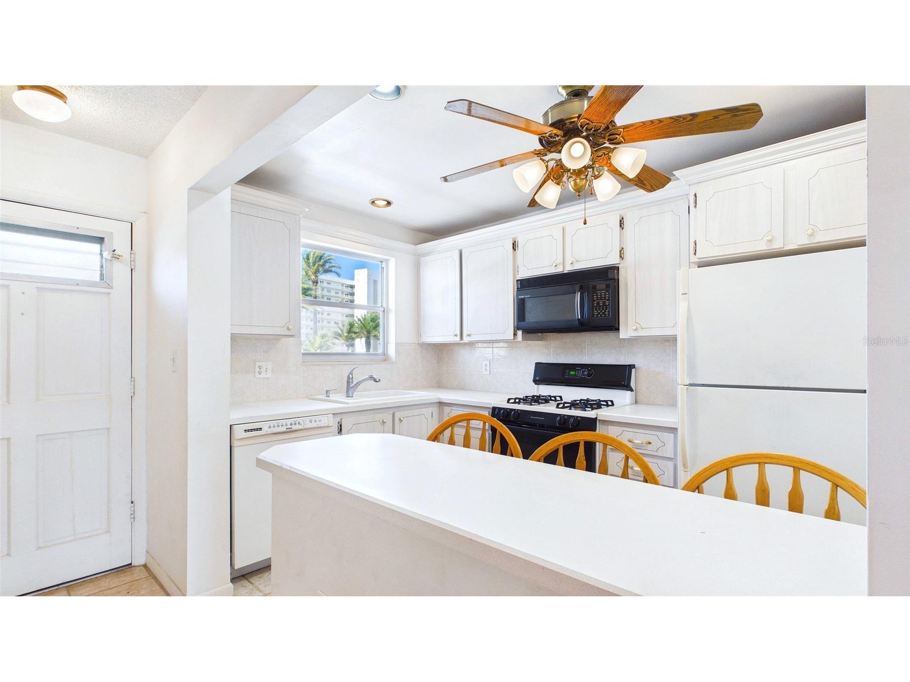 6025 Shore Boulevard S #303 Gulfport FL 33707 - BOCA CIEGA BAY TB8499850 image4