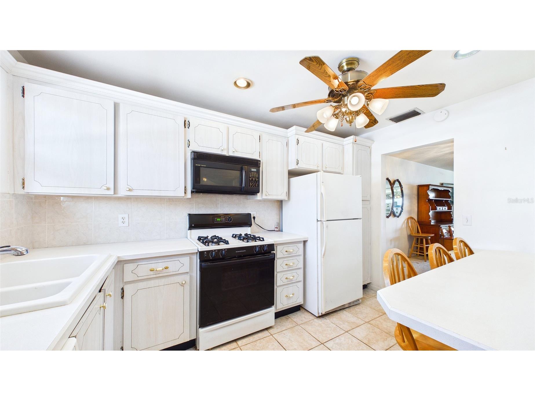 6025 Shore Boulevard S #303 Gulfport FL 33707 - BOCA CIEGA BAY TB8499850 image5