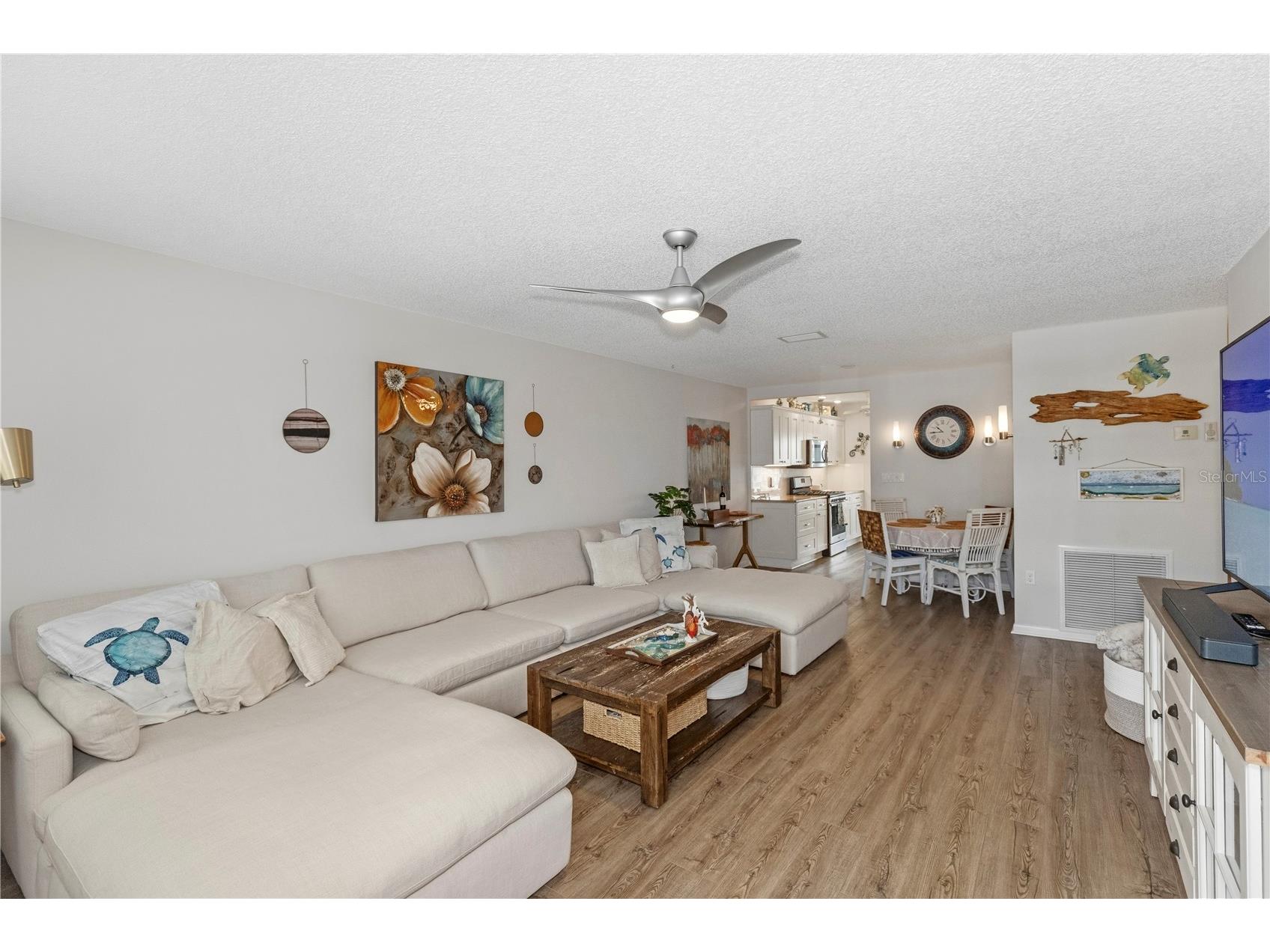 6025 Shore Boulevard S #406 Gulfport FL 33707 TB8509917 image2