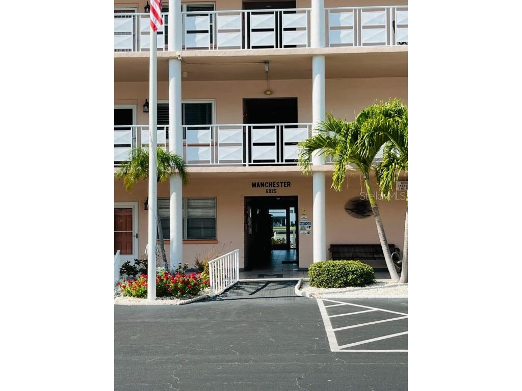 6025 Shore Boulevard S #411 Gulfport FL 33707 A4575955 image1