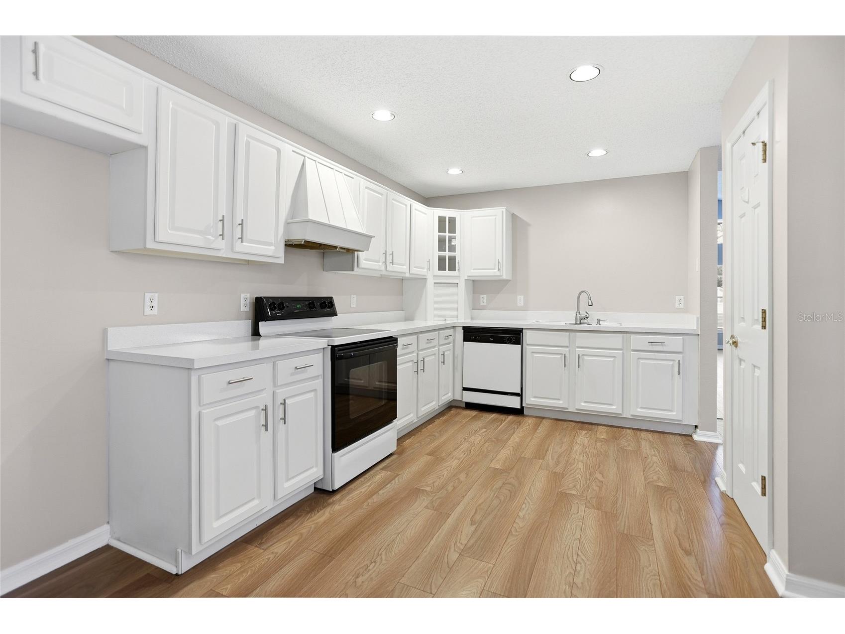 6025 Spring Creek Court Mount Dora FL 32757 O6371686 image6