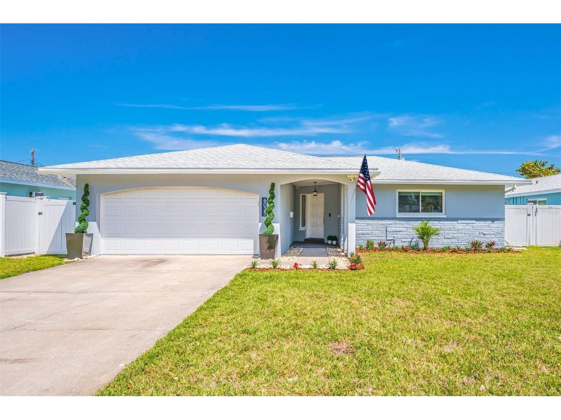 6025 Venetian Boulevard NE Saint Petersburg FL 33703 U8235465 image1