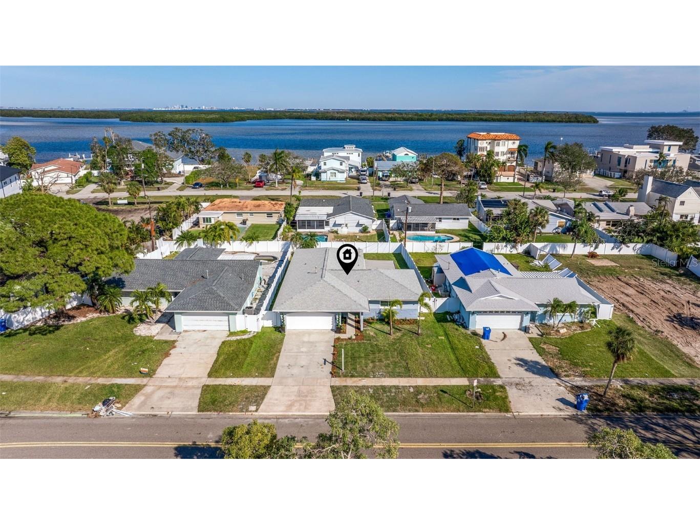 6025 Venetian Boulevard NE Saint Petersburg FL 33703 TB8339246 image1