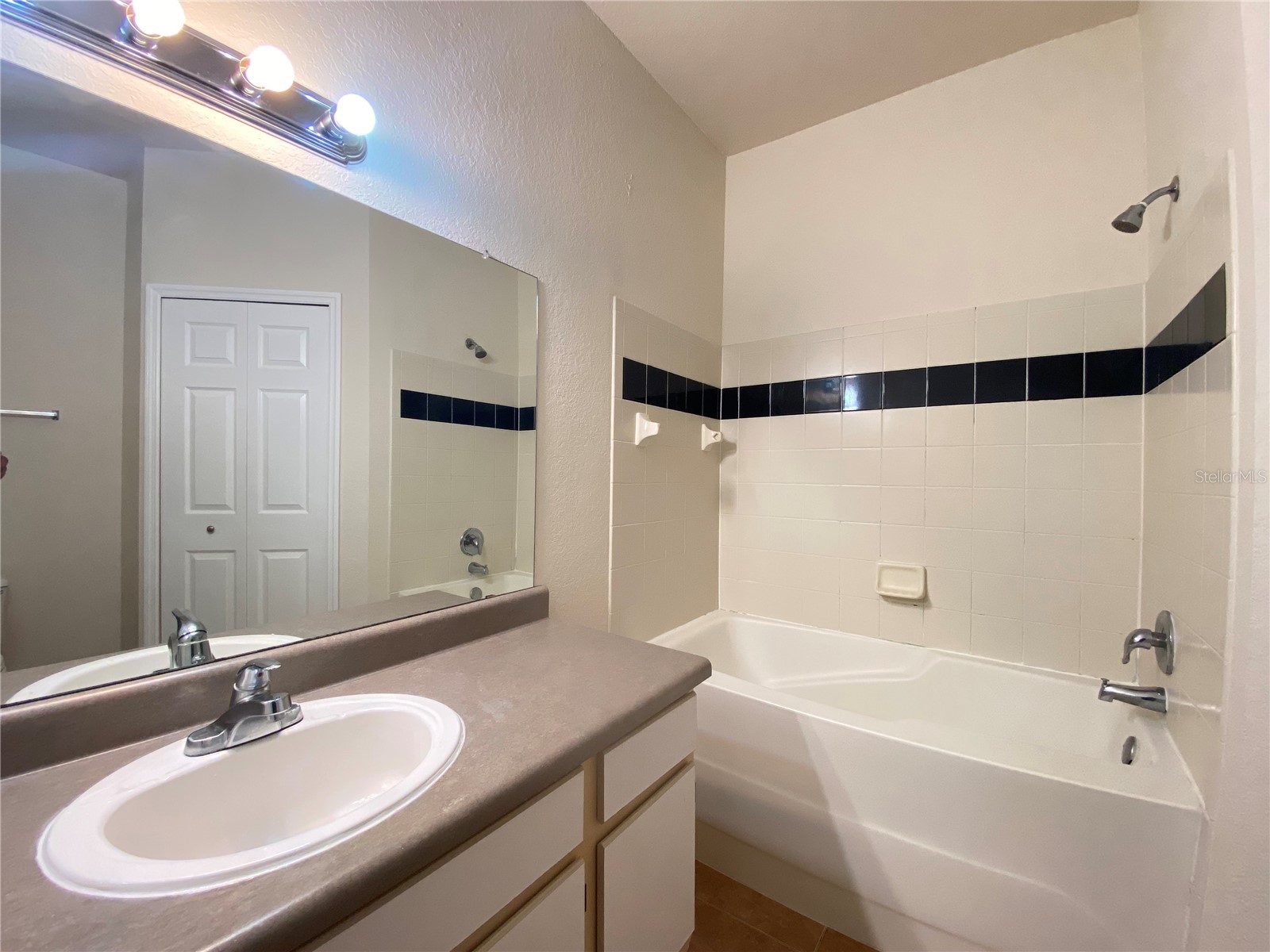 6025 Westgate Drive #2512 Orlando FL 32835 O6411920 image17