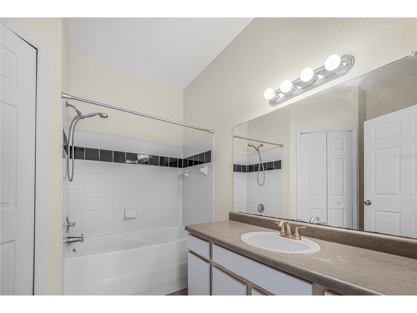 6025 Westgate Drive #2527 Orlando FL 32835 O6397807 image7