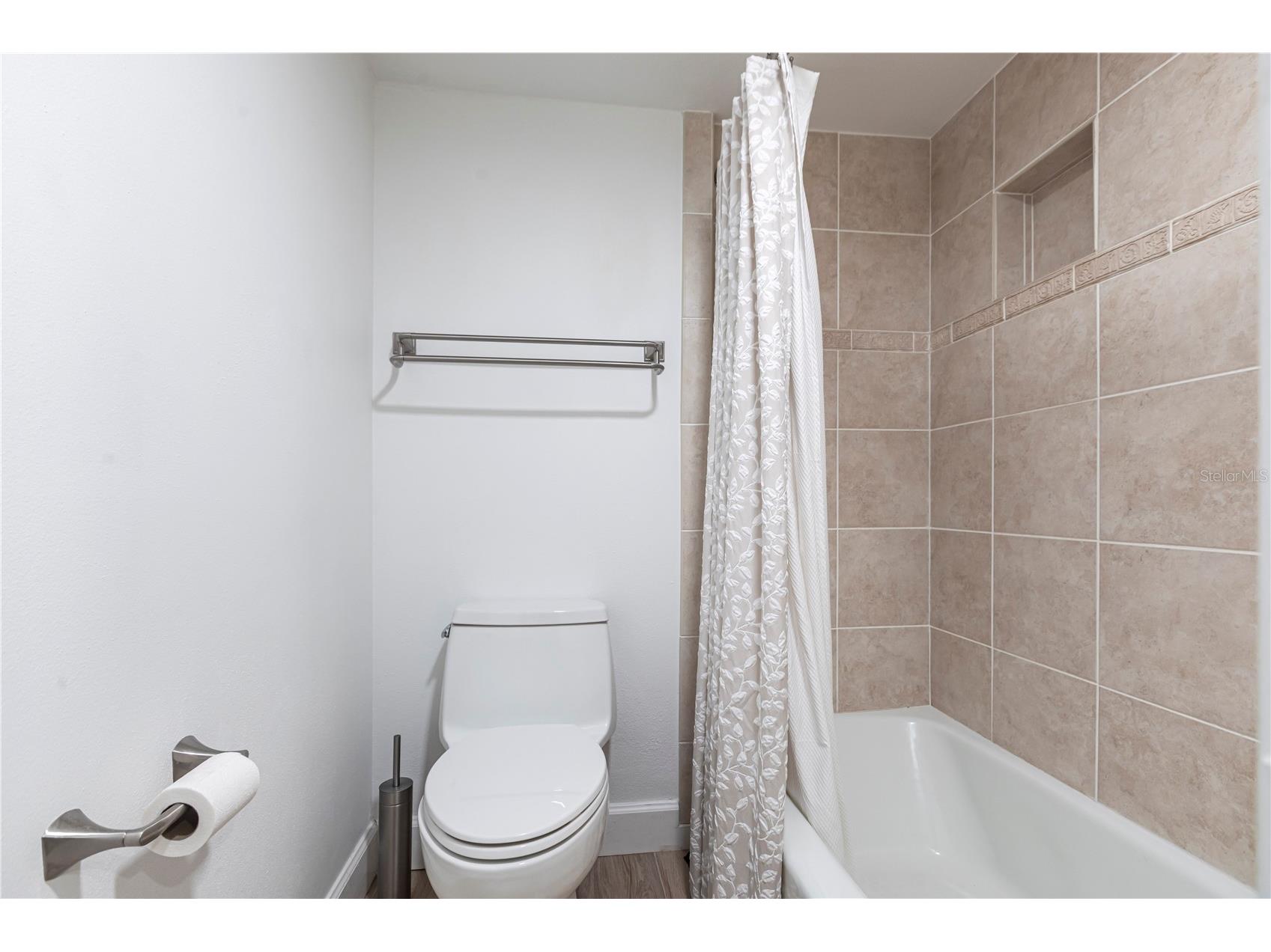 6026 E Peppertree Way #221A Sarasota FL 34242 TB8470893 image19