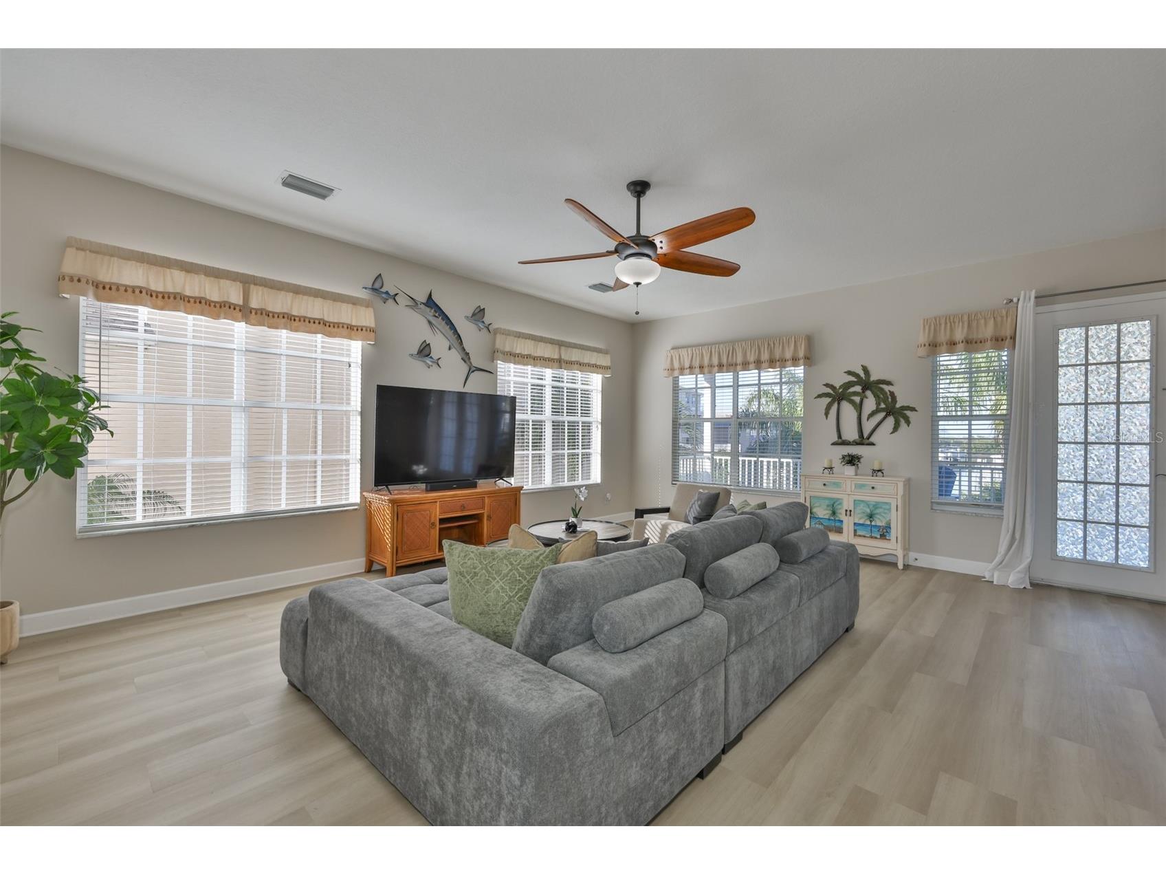 6026 Seaside Drive New Port Richey FL 34652 TB8471430 image5