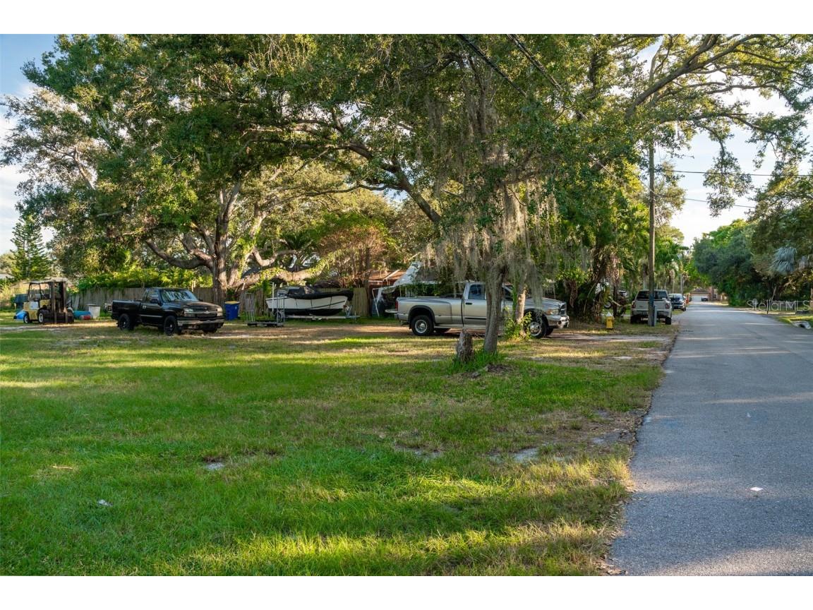 6027 98th Way N Saint Petersburg FL 33708 TB8446749 image10