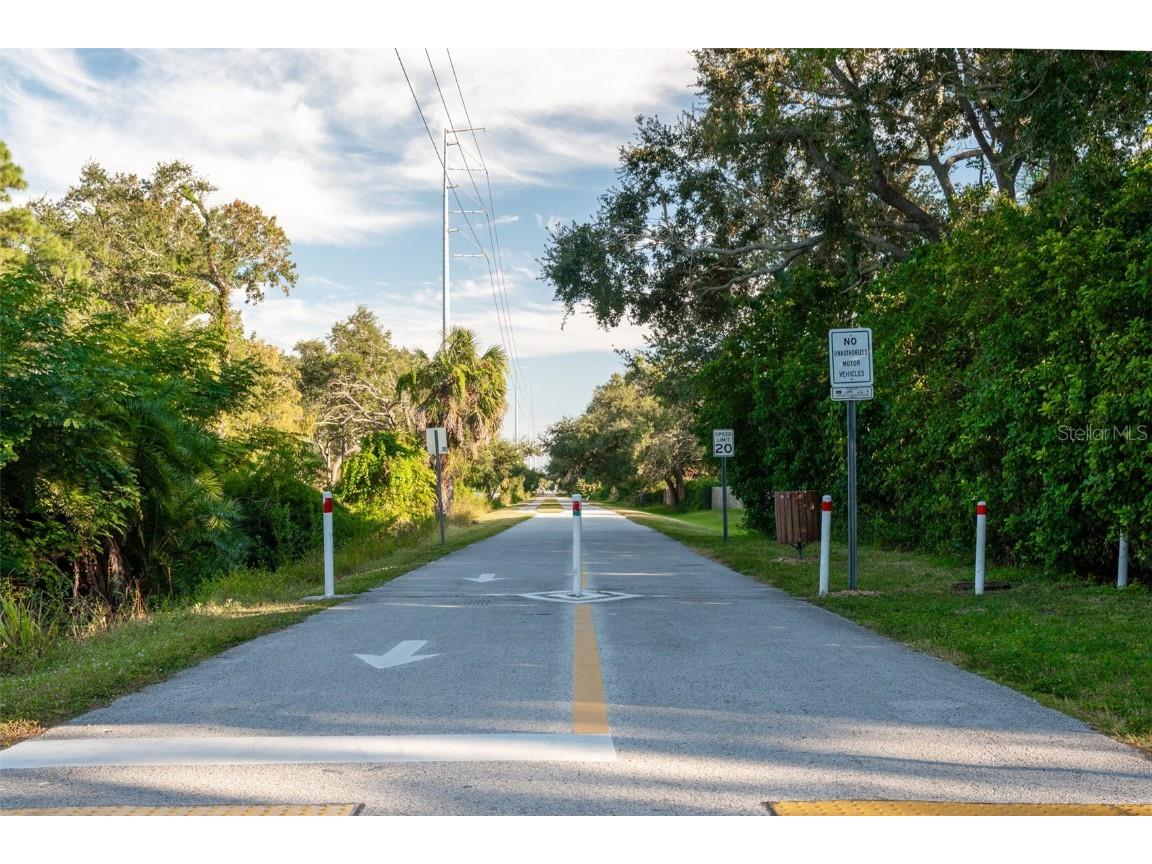 6027 98th Way N Saint Petersburg FL 33708 TB8446749 image11