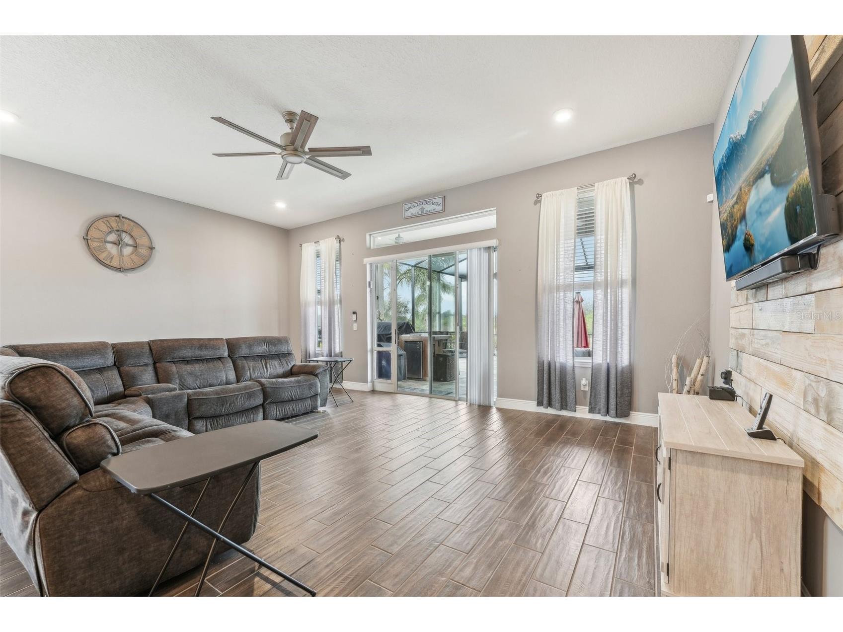 6028 Milestone Drive Apollo Beach FL 33572 TB8337517 image11