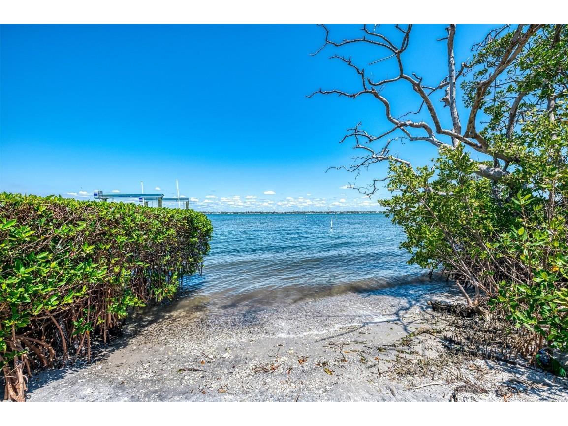 6029 Manasota Key Road Englewood FL 34223 - LEMON BAY D6141914 image15