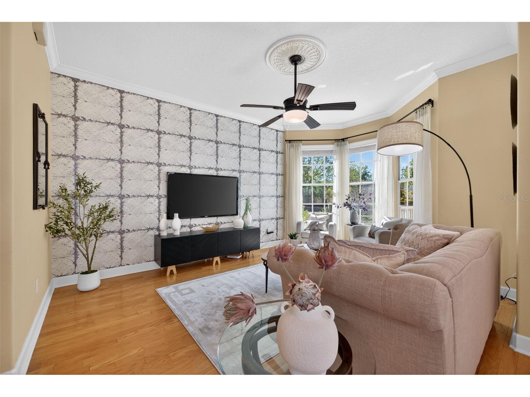 603 24th Avenue N Saint Petersburg FL 33704 TB8488943 image2