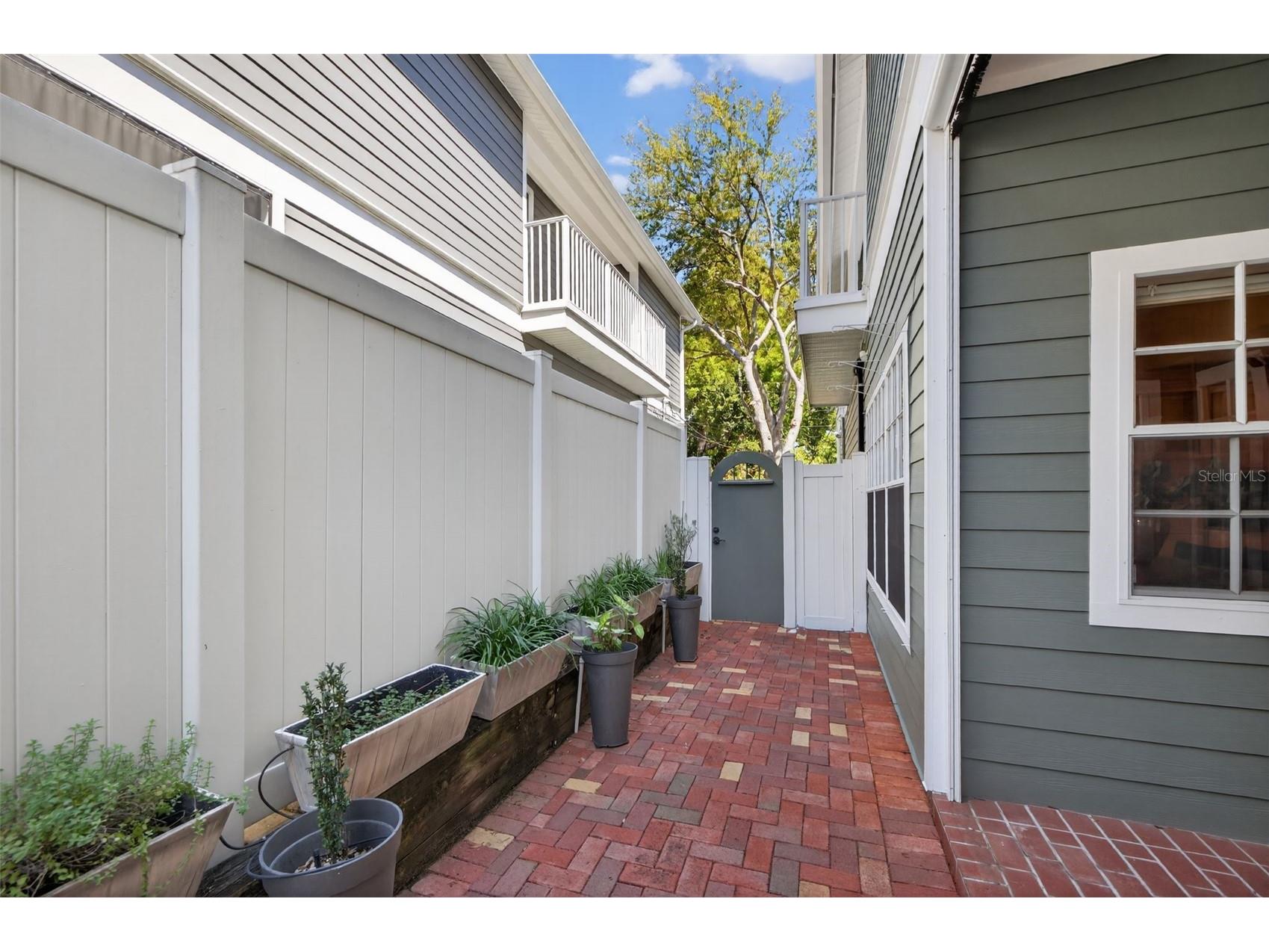 603 24th Avenue N Saint Petersburg FL 33704 TB8488943 image35