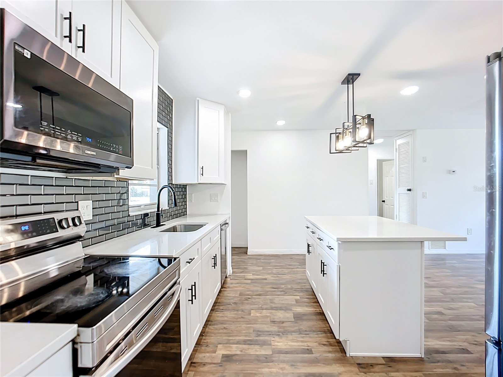 603 65th Avenue Drive W Bradenton FL 34207 O6371927 image6