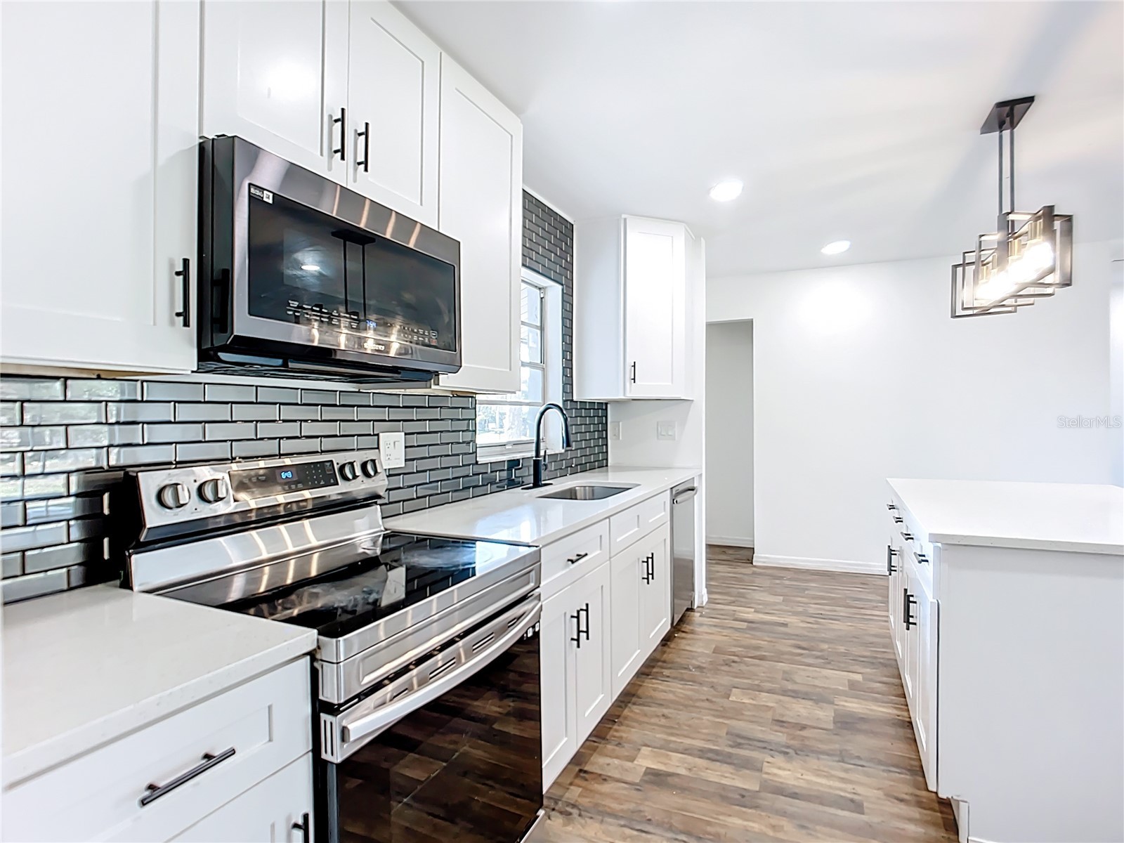 603 65th Avenue Drive W Bradenton FL 34207 O6371927 image7