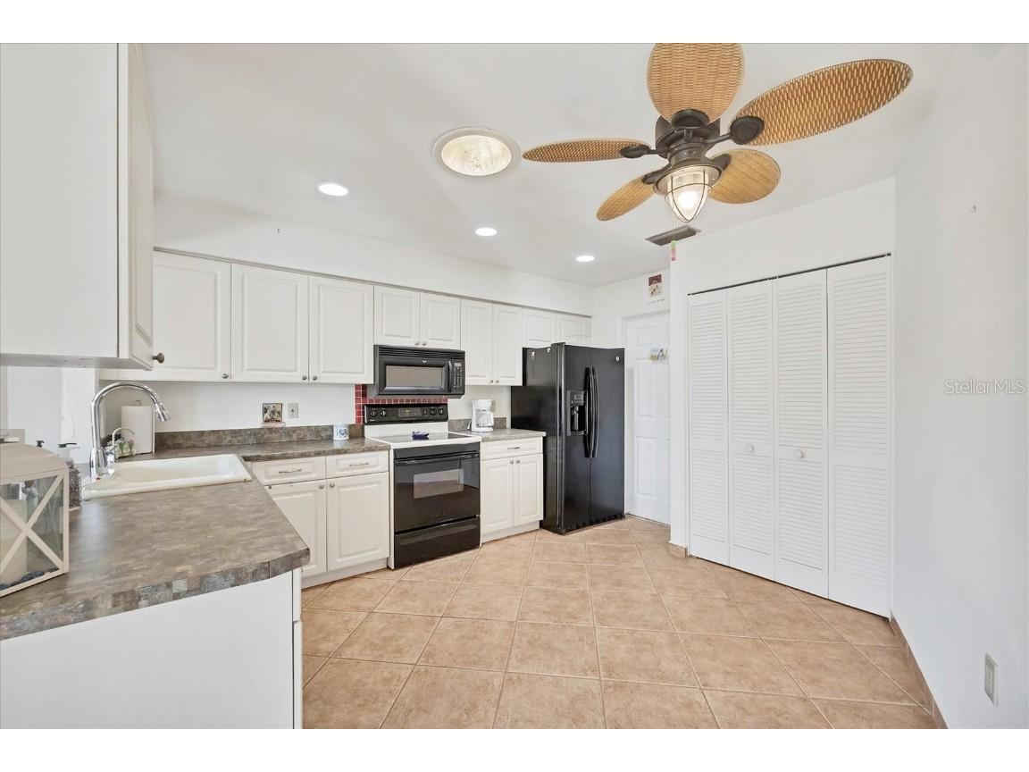 603 Chestnut Lane #90 Englewood FL 34223 A4660640 image17