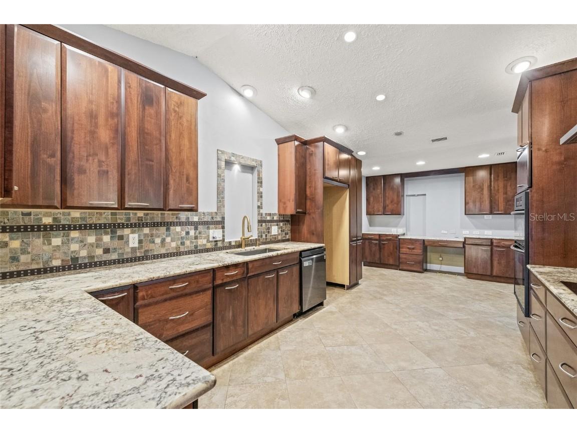 603 Cottage Grove Circle Valrico FL 33594 TB8431527 image15