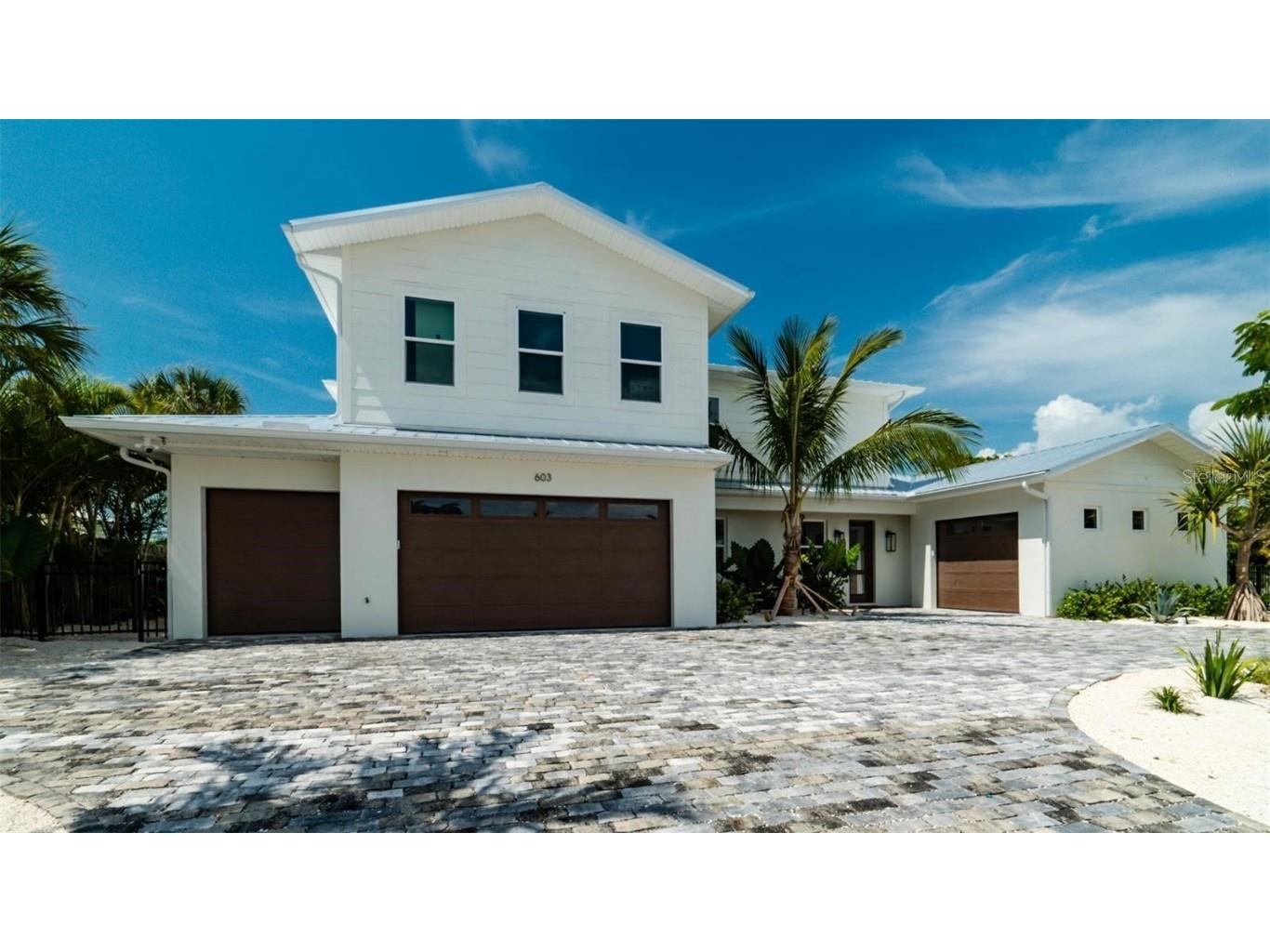 603 Emerald Lane Holmes Beach FL 34217 A4652348 image3