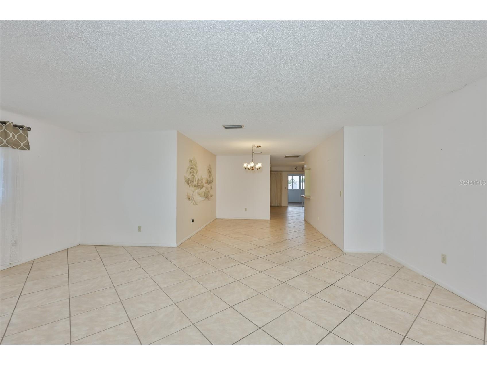 603 La Jolla Avenue Sun City Center FL 33573 TB8494542 image14