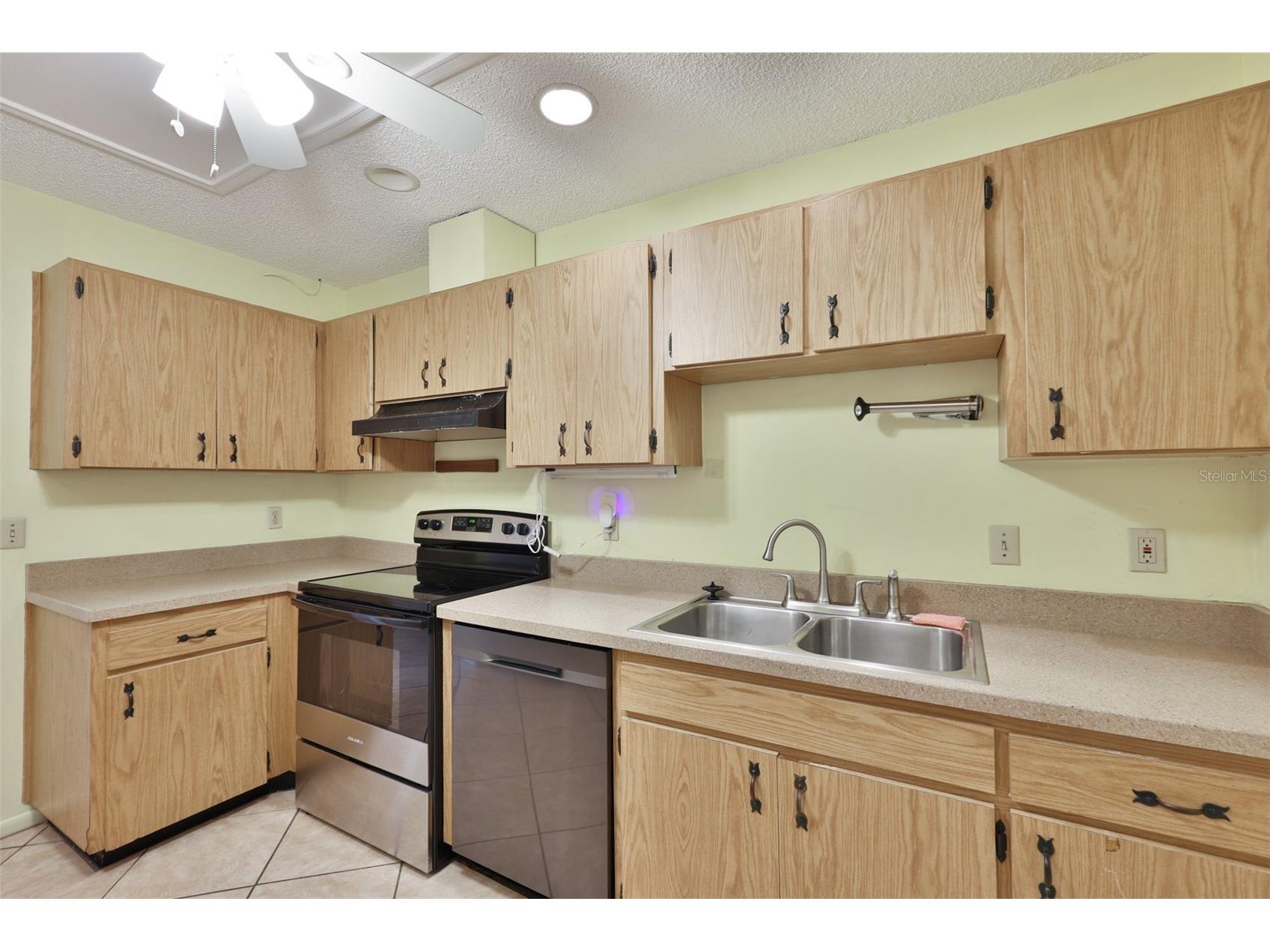 603 La Jolla Avenue Sun City Center FL 33573 TB8494542 image17