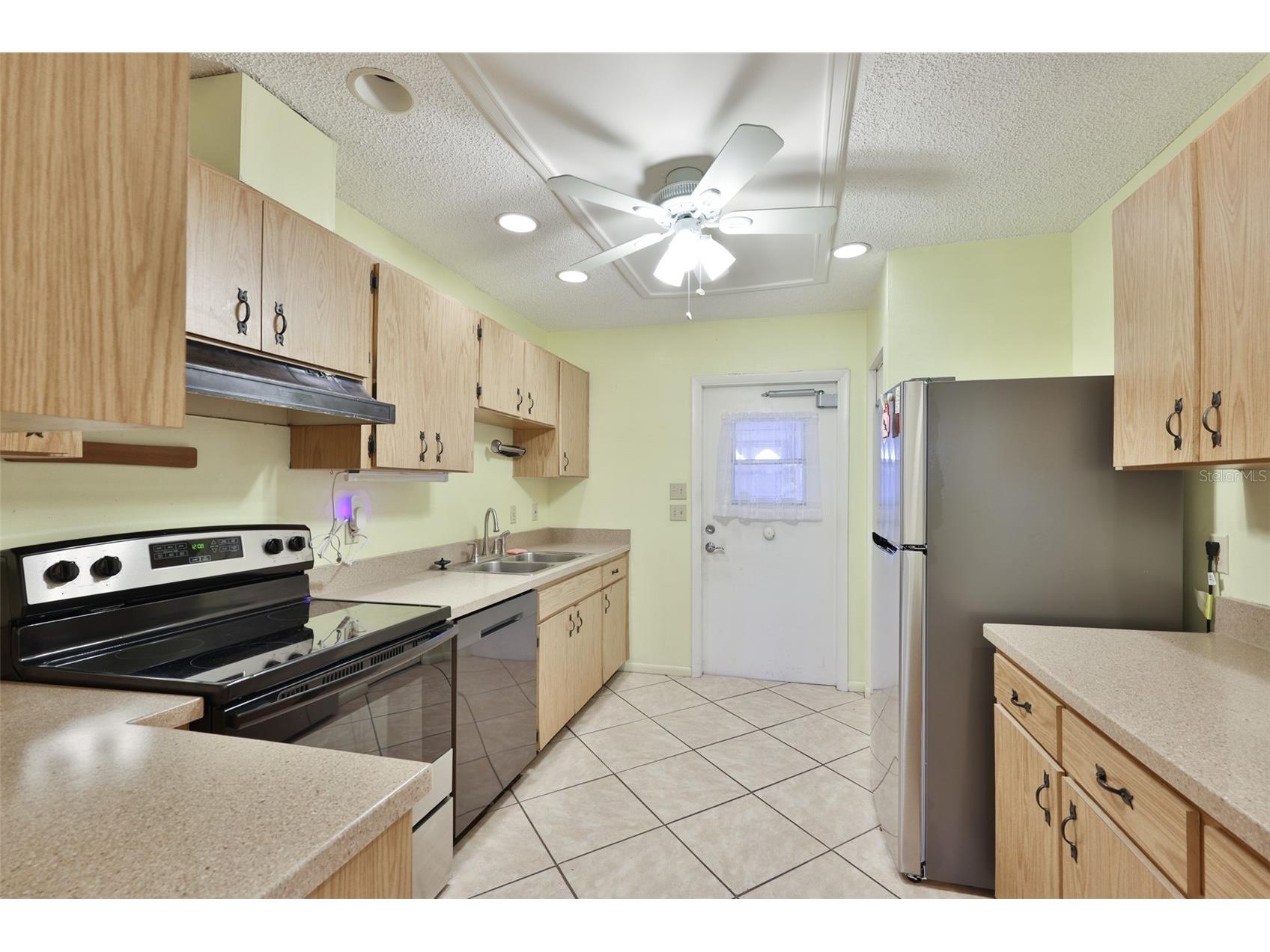 603 La Jolla Avenue Sun City Center FL 33573 TB8494542 image18