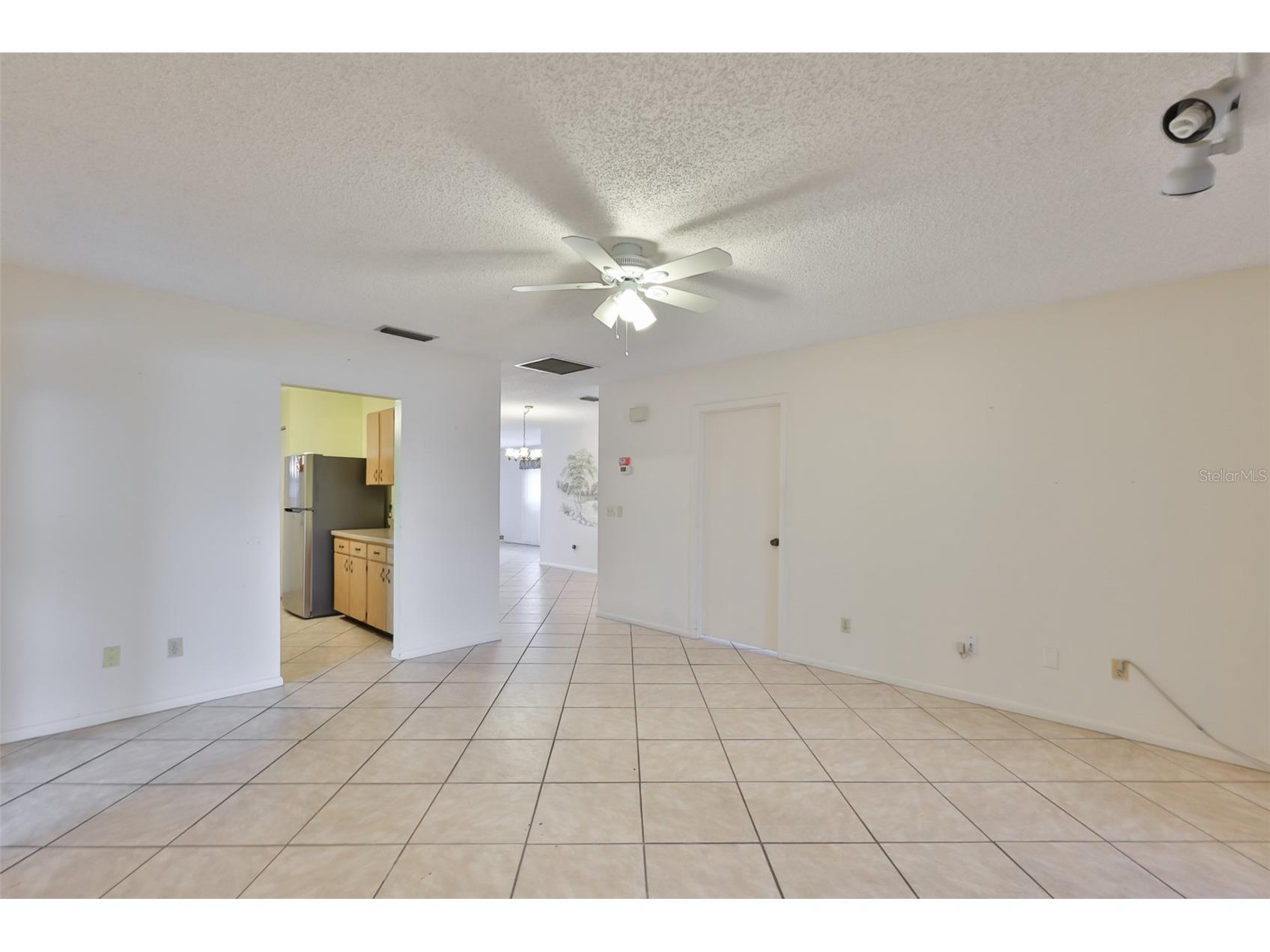 603 La Jolla Avenue Sun City Center FL 33573 TB8494542 image21