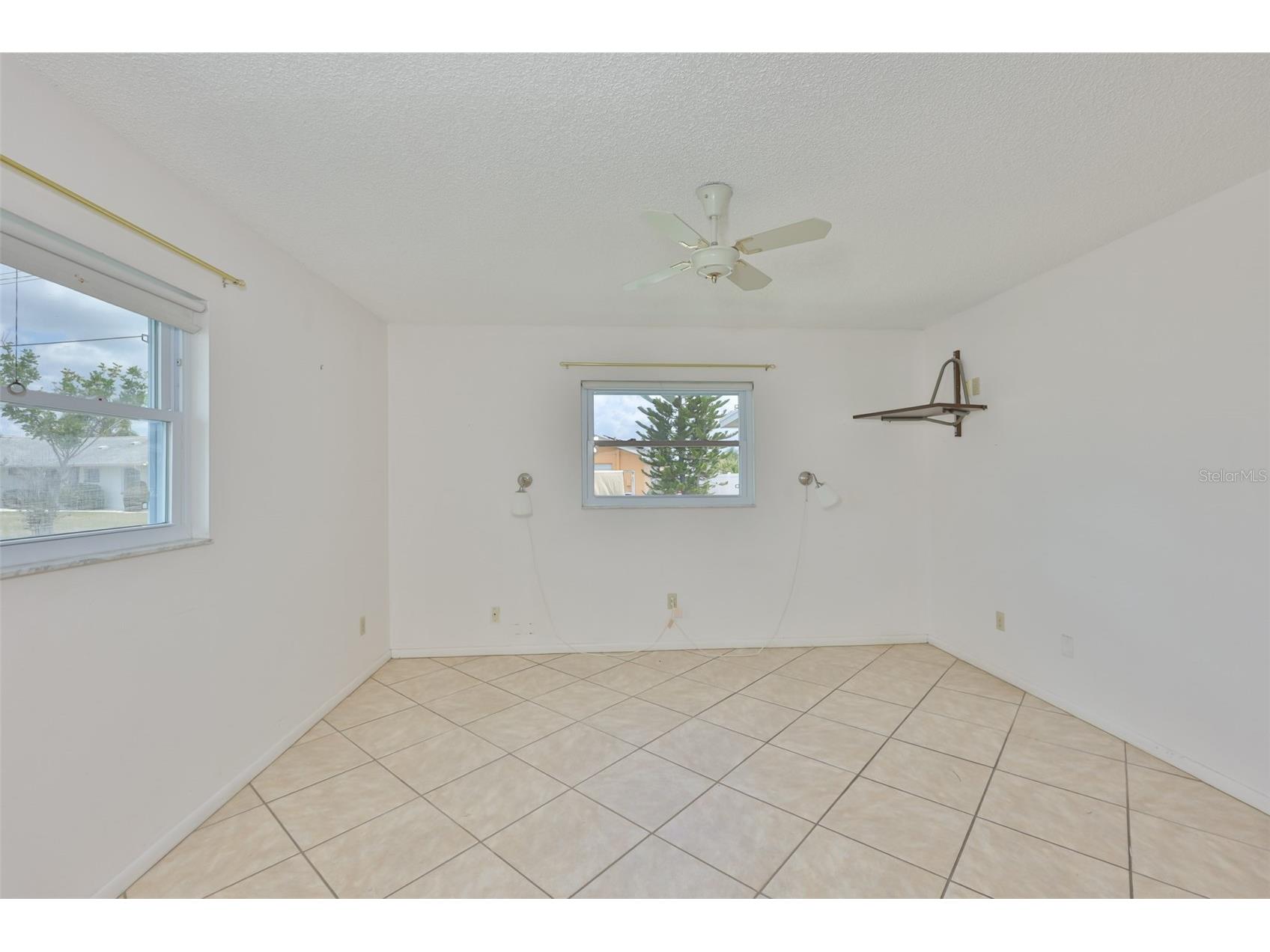 603 La Jolla Avenue Sun City Center FL 33573 TB8494542 image25