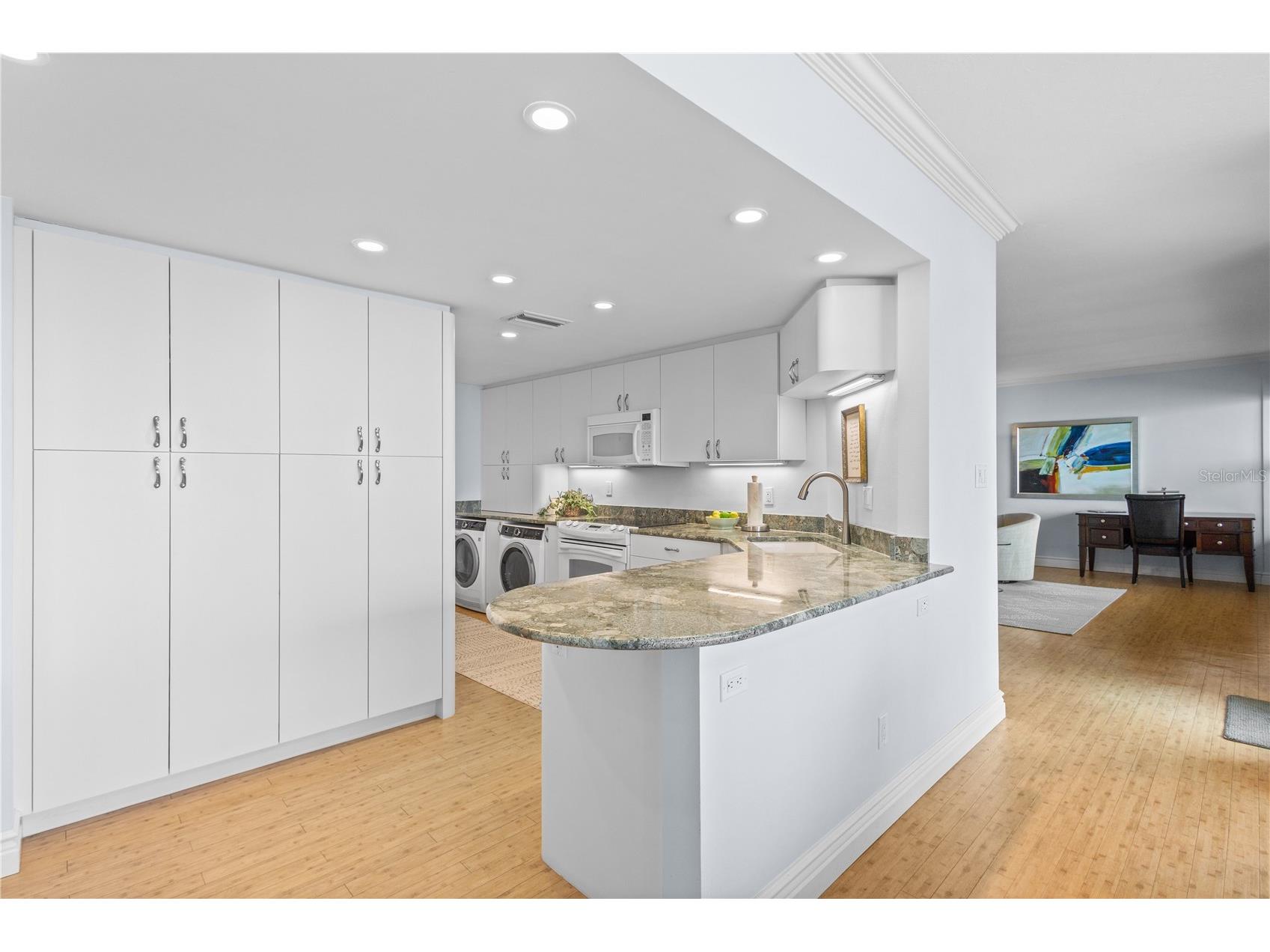 603 Longboat Club Road #202N Longboat Key FL 34228 - GULF OF MEXICO A4696643 image17