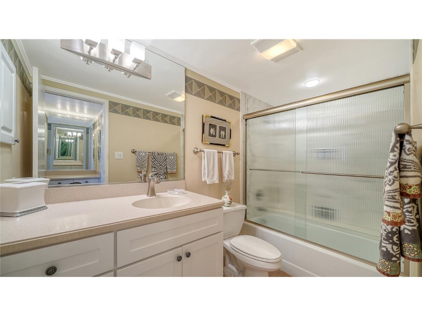 603 Longboat Club Road #402N Longboat Key FL 34228 A4670556 image17