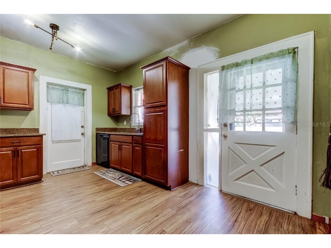 603 N Merrin Street Plant City FL 33563 TB8448656 image16