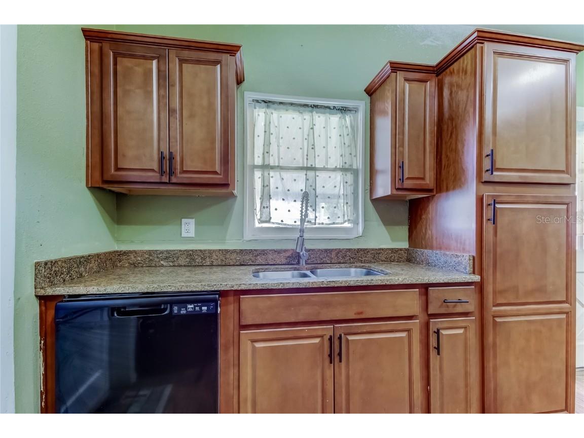 603 N Merrin Street Plant City FL 33563 TB8448656 image18