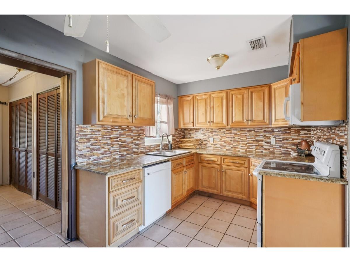 603 Oak Ridge Drive Brandon FL 33510 A4671524 image10