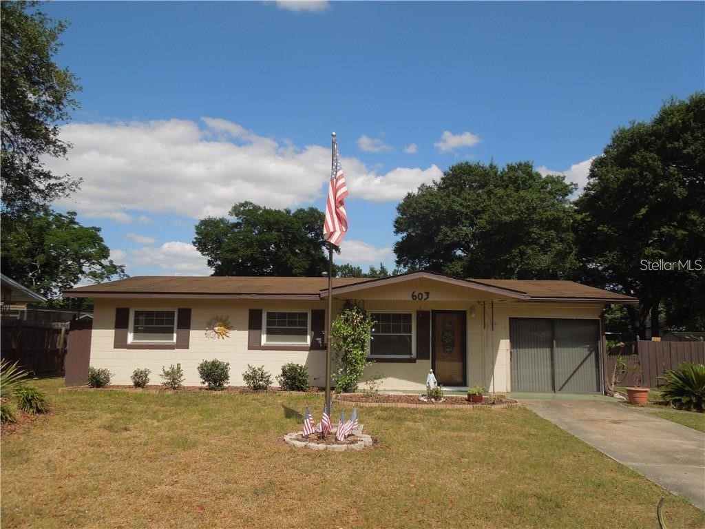 603 Patricia Avenue Fruitland Park FL 34731 G5078478 image1