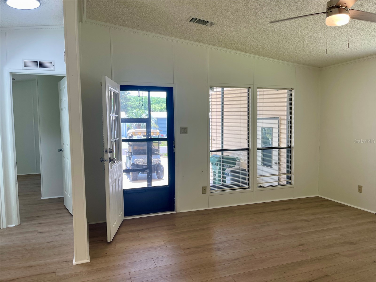 603 Robin Lane Wildwood FL 34785 - LAKE OKAHUMPKA G5110683 image3