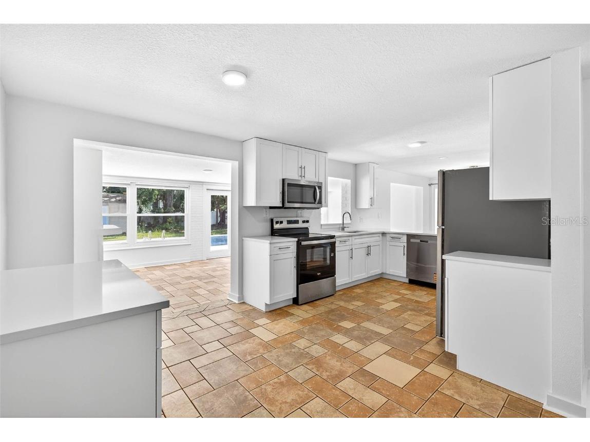 603 Shore Drive E Oldsmar FL 34677 TB8430883 image11